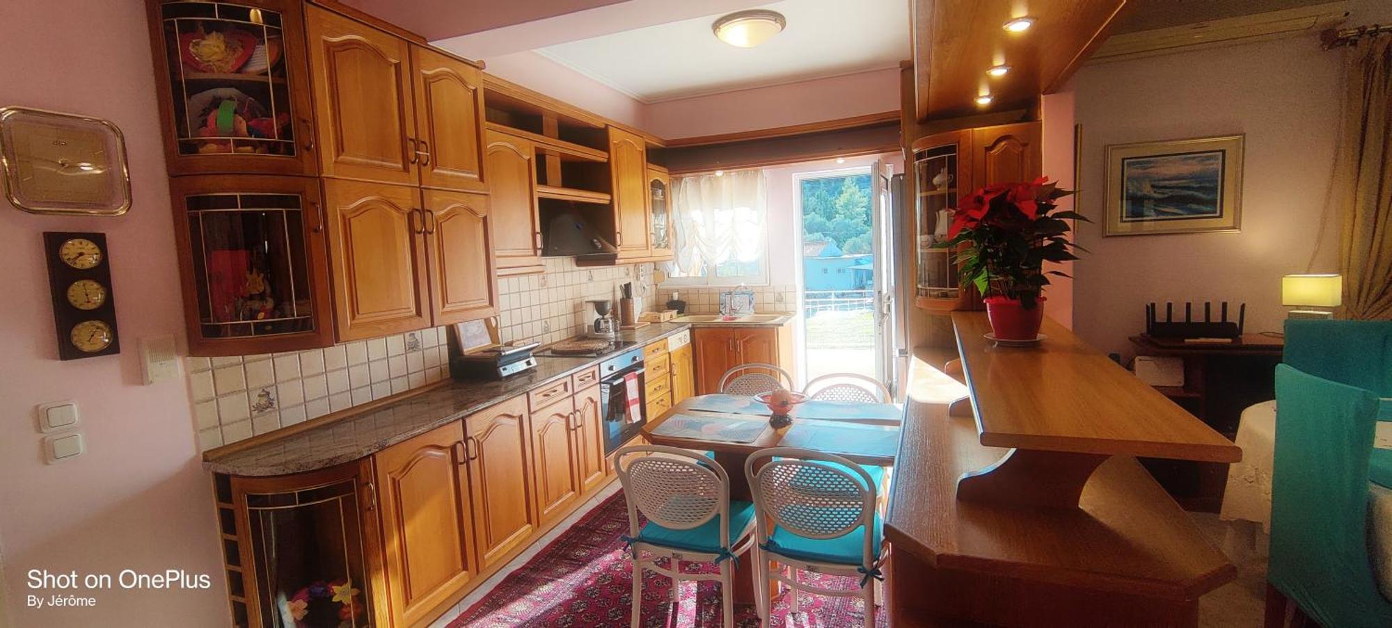 Maria Guesthouse Aliveri Rum bild