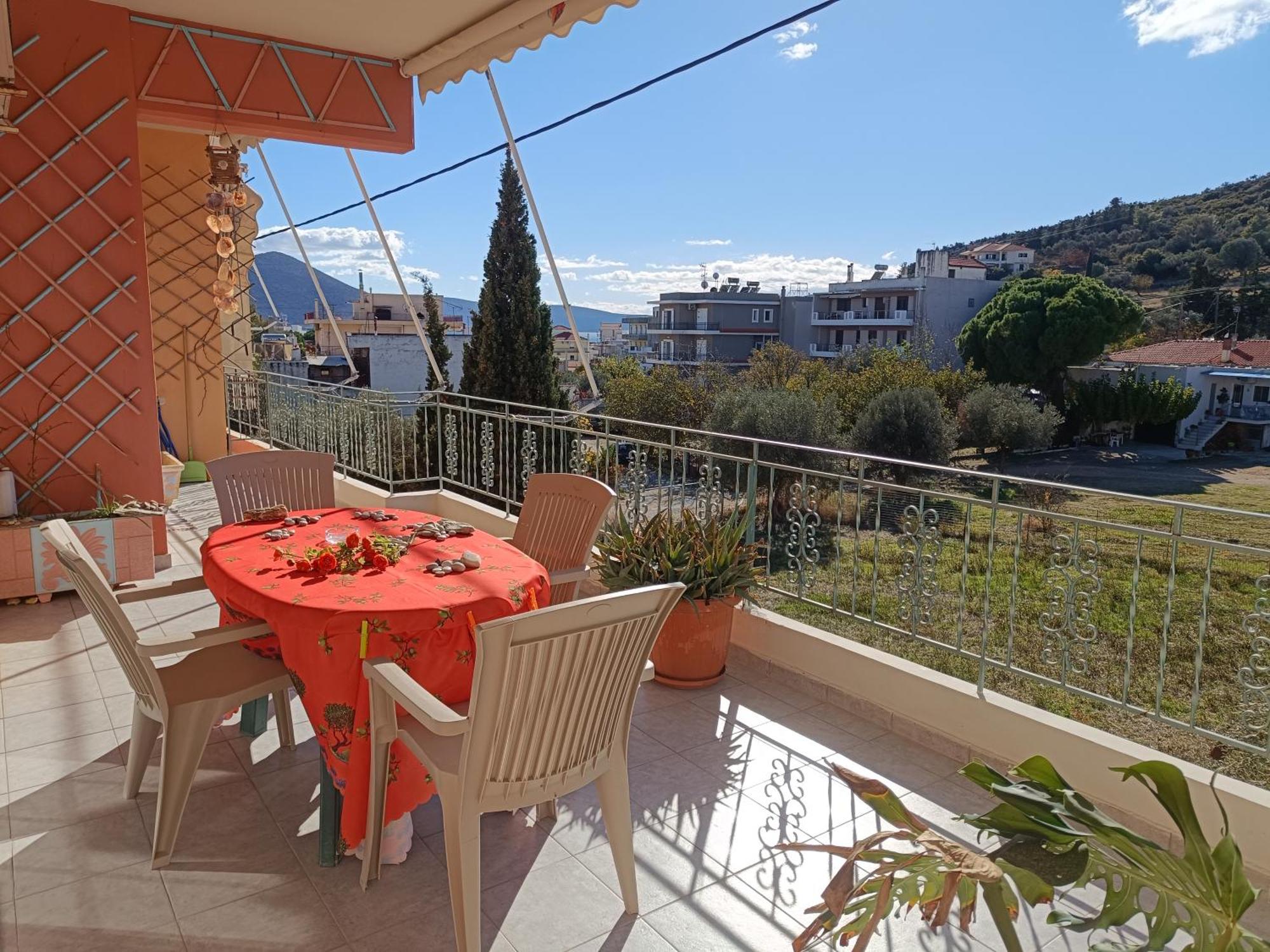 Maria Guesthouse Aliveri Rum bild