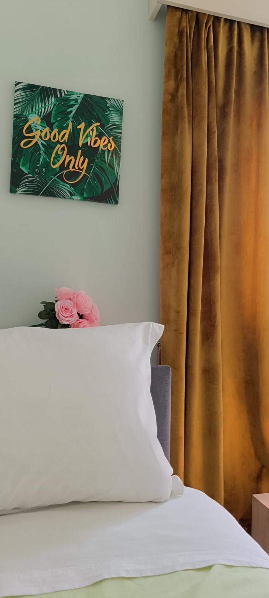 Maria Guesthouse Aliveri Rum bild